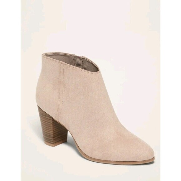 NEW OLD NAVY Size 7 FAUX SUEDE‎ LEATHER HIGH HEEL BOOTIES SAGE Beige ANKLE BOOTS - Picture 2 of 13